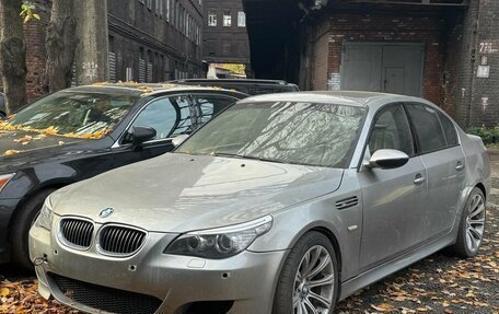 BMW M5, 2005 год, 2 000 000 рублей, 2 фотография