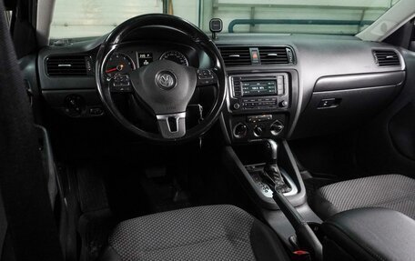 Volkswagen Jetta VI, 2013 год, 1 369 000 рублей, 6 фотография