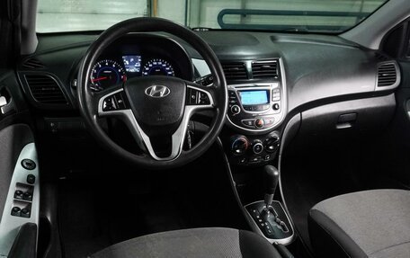 Hyundai Solaris II рестайлинг, 2012 год, 889 000 рублей, 6 фотография