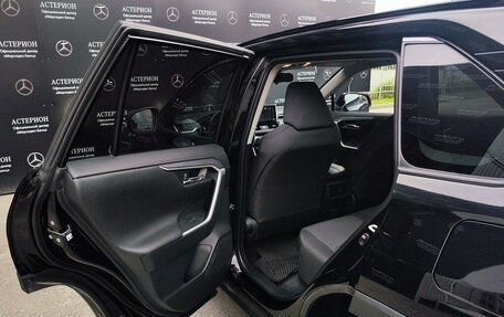 Toyota RAV4, 2019 год, 2 700 000 рублей, 10 фотография