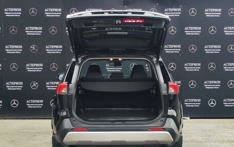 Toyota RAV4, 2019 год, 2 700 000 рублей, 9 фотография