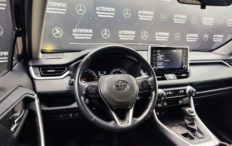 Toyota RAV4, 2019 год, 2 700 000 рублей, 17 фотография