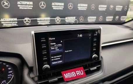 Toyota RAV4, 2019 год, 2 700 000 рублей, 21 фотография