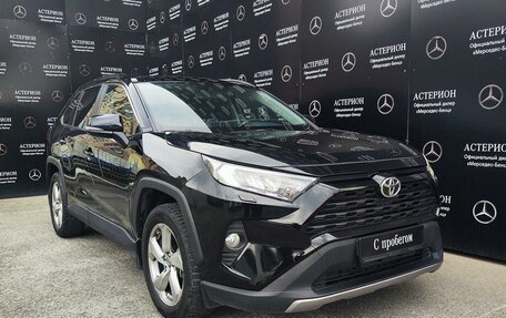 Toyota RAV4, 2019 год, 2 700 000 рублей, 34 фотография