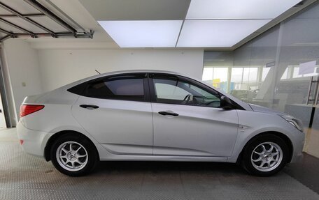 Hyundai Solaris II рестайлинг, 2015 год, 855 000 рублей, 5 фотография