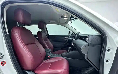 Honda Vezel, 2023 год, 1 335 000 рублей, 14 фотография