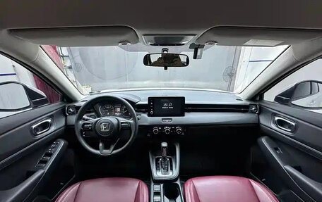 Honda Vezel, 2023 год, 1 335 000 рублей, 10 фотография