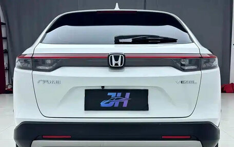 Honda Vezel, 2023 год, 1 335 000 рублей, 18 фотография