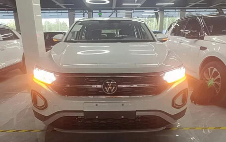 Volkswagen T-Roc I, 2026 год, 2 000 000 рублей, 1 фотография