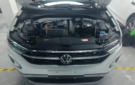 Volkswagen T-Roc I, 2026 год, 2 000 000 рублей, 21 фотография
