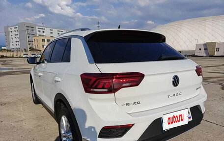 Volkswagen T-Roc I, 2023 год, 1 350 000 рублей, 6 фотография