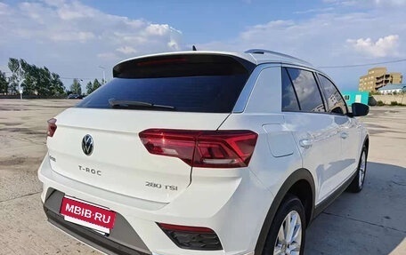 Volkswagen T-Roc I, 2023 год, 1 350 000 рублей, 7 фотография