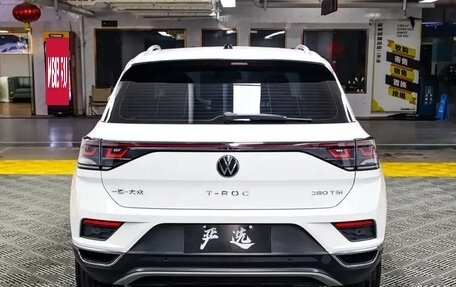 Volkswagen T-Roc I, 2023 год, 1 450 000 рублей, 6 фотография