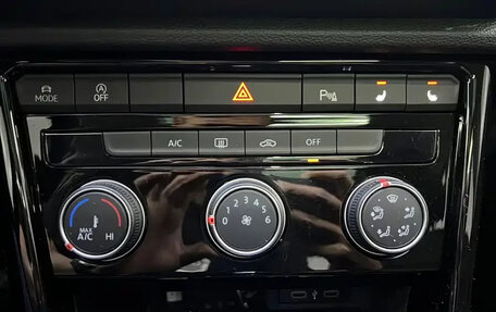 Volkswagen T-Roc I, 2023 год, 1 490 000 рублей, 13 фотография