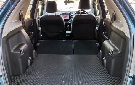 Honda Fit Shuttle I рестайлинг, 2011 год, 1 000 000 рублей, 11 фотография