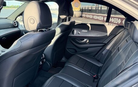 Mercedes-Benz E-Класс, 2021 год, 5 000 000 рублей, 15 фотография