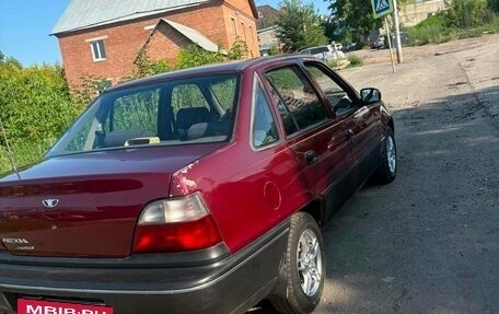 Daewoo Nexia I рестайлинг, 1999 год, 145 000 рублей, 2 фотография