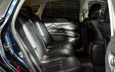 Infiniti Q70 I, 2015 год, 2 080 000 рублей, 24 фотография
