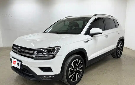 Volkswagen Tharu, 2023 год, 1 500 000 рублей, 3 фотография