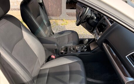 Subaru Outback IV рестайлинг, 2017 год, 2 050 000 рублей, 16 фотография