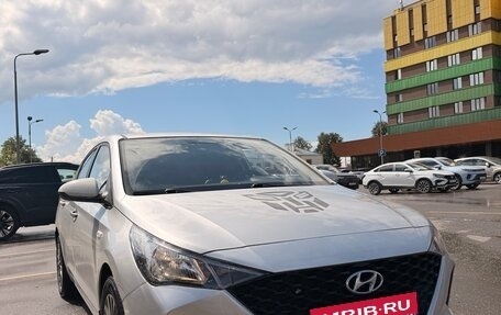 Hyundai Solaris II рестайлинг, 2021 год, 1 400 000 рублей, 7 фотография