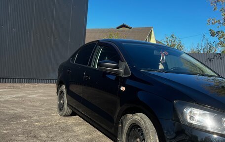 Volkswagen Polo VI (EU Market), 2011 год, 580 000 рублей, 2 фотография