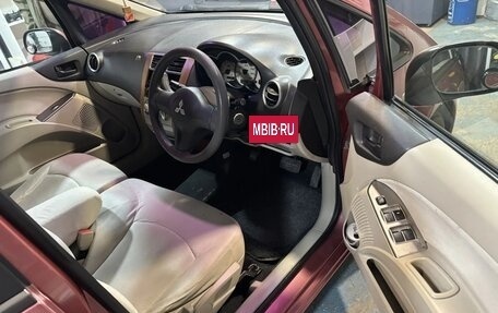 Mitsubishi Colt VI рестайлинг, 2002 год, 490 000 рублей, 2 фотография