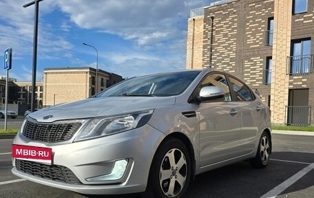 KIA Rio III рестайлинг, 2012 год, 900 000 рублей, 2 фотография