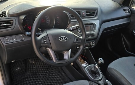 KIA Rio III рестайлинг, 2012 год, 900 000 рублей, 10 фотография