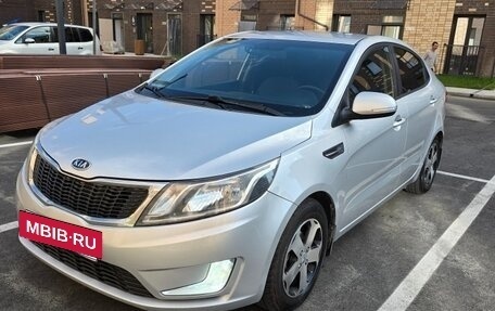 KIA Rio III рестайлинг, 2012 год, 900 000 рублей, 17 фотография