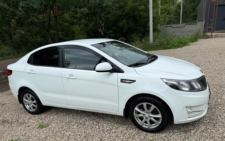 KIA Rio III рестайлинг, 2014 год, 880 000 рублей, 3 фотография