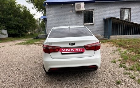KIA Rio III рестайлинг, 2014 год, 880 000 рублей, 5 фотография