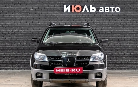 Mitsubishi Outlander III рестайлинг 3, 2005 год, 585 000 рублей, 2 фотография