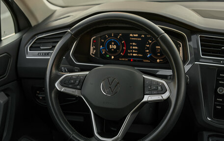 Volkswagen Tiguan II, 2021 год, 2 647 000 рублей, 13 фотография