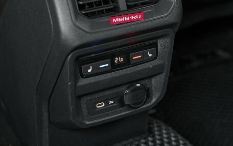 Volkswagen Tiguan II, 2021 год, 2 647 000 рублей, 7 фотография