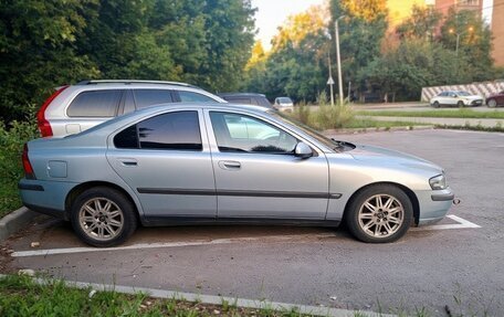 Volvo S60 III, 2001 год, 250 000 рублей, 3 фотография