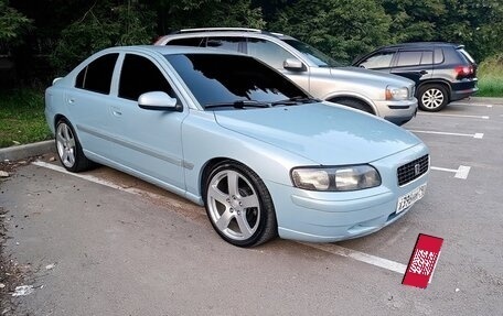 Volvo S60 III, 2001 год, 250 000 рублей, 2 фотография