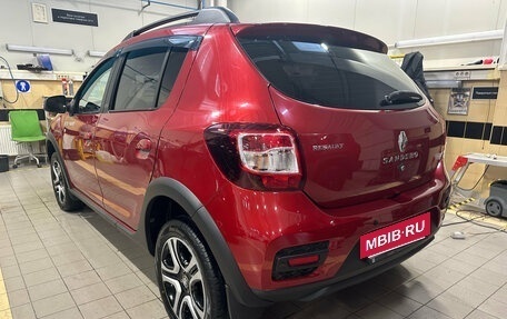 Renault Sandero II рестайлинг, 2019 год, 1 341 000 рублей, 2 фотография