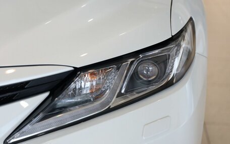 Toyota Camry, 2021 год, 2 990 000 рублей, 4 фотография