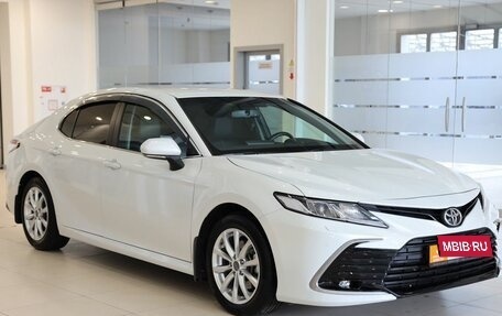 Toyota Camry, 2021 год, 2 990 000 рублей, 5 фотография