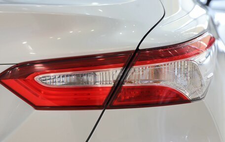 Toyota Camry, 2021 год, 2 990 000 рублей, 11 фотография