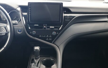 Toyota Camry, 2021 год, 2 990 000 рублей, 17 фотография