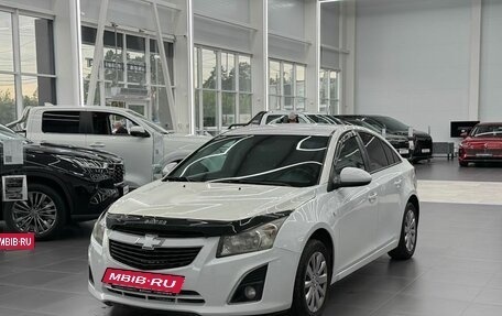 Chevrolet Cruze II, 2013 год, 900 000 рублей, 5 фотография
