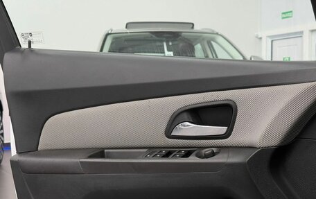 Chevrolet Cruze II, 2013 год, 900 000 рублей, 8 фотография