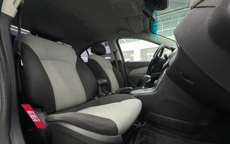 Chevrolet Cruze II, 2013 год, 900 000 рублей, 17 фотография