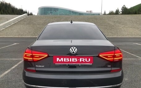 Volkswagen Passat B8 рестайлинг, 2016 год, 1 800 000 рублей, 7 фотография