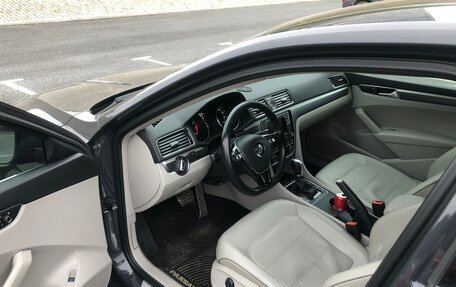 Volkswagen Passat B8 рестайлинг, 2016 год, 1 800 000 рублей, 15 фотография