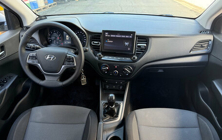 Hyundai Solaris II рестайлинг, 2021 год, 1 350 000 рублей, 11 фотография