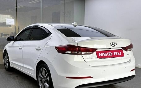 Hyundai Elantra VI рестайлинг, 2017 год, 1 590 000 рублей, 8 фотография