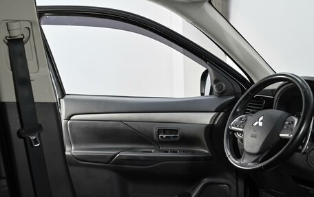 Mitsubishi Outlander III рестайлинг 3, 2014 год, 1 165 000 рублей, 7 фотография